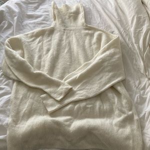 H&M Oversized Cream Turtleneck